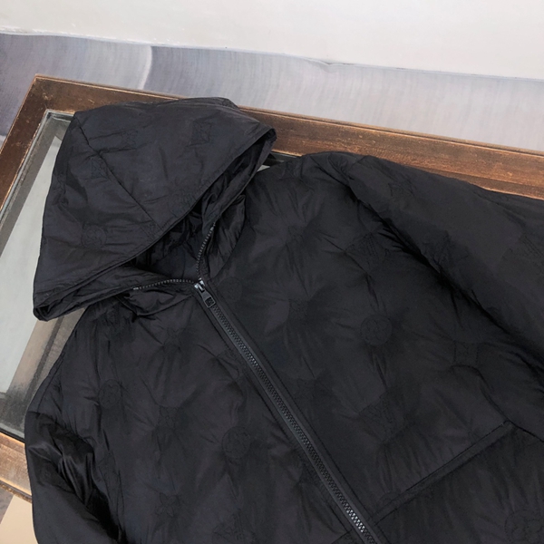 ハイクオリティダウンジャケット背面デザイン